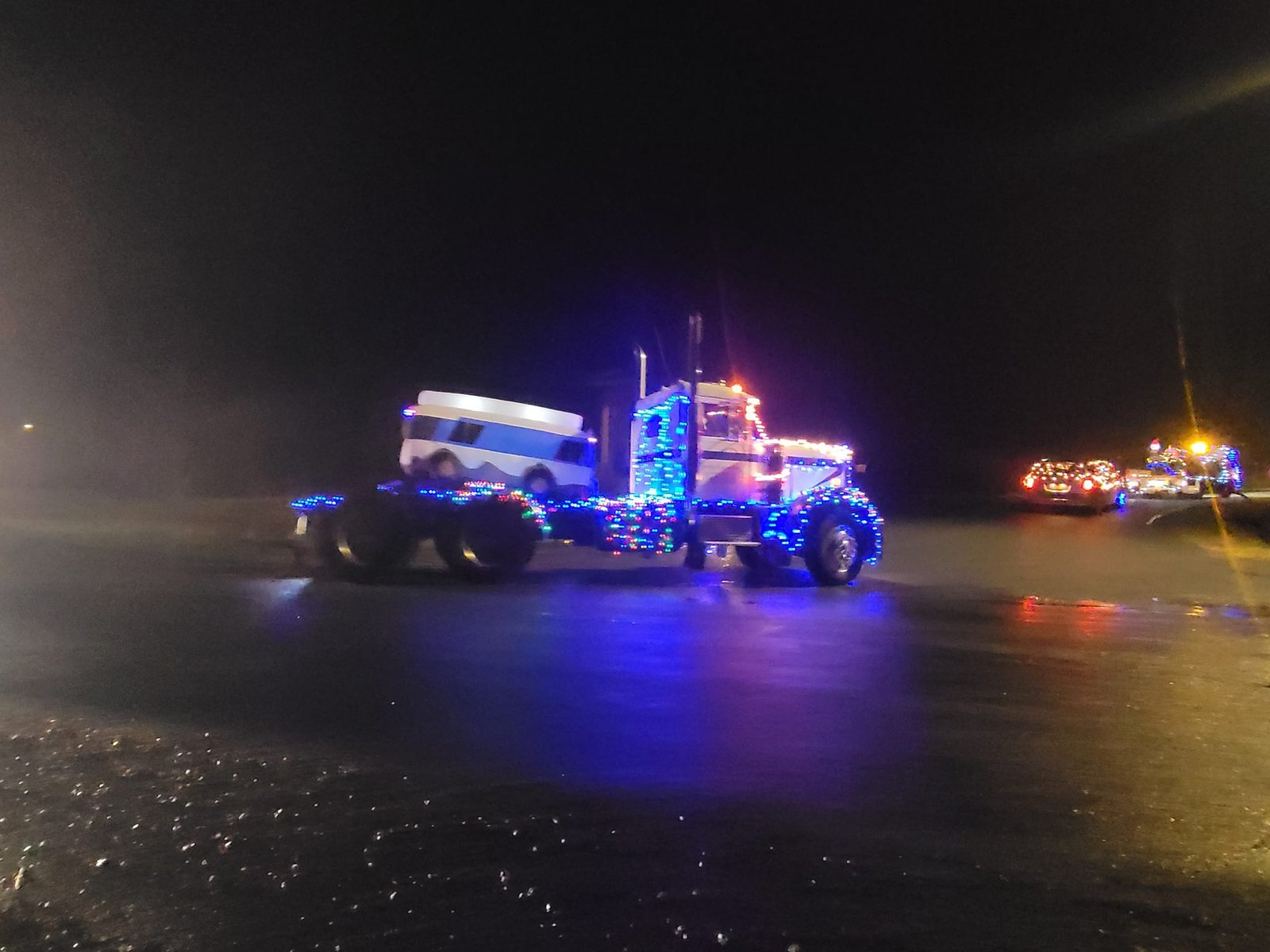 2024 Sayward Light Up Parade – Video, Pictures